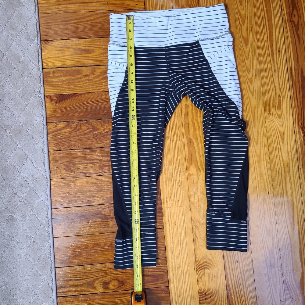 Athleta White & Black Striped Relay 2.0 Capri Leggings - Picture 10 of 15
